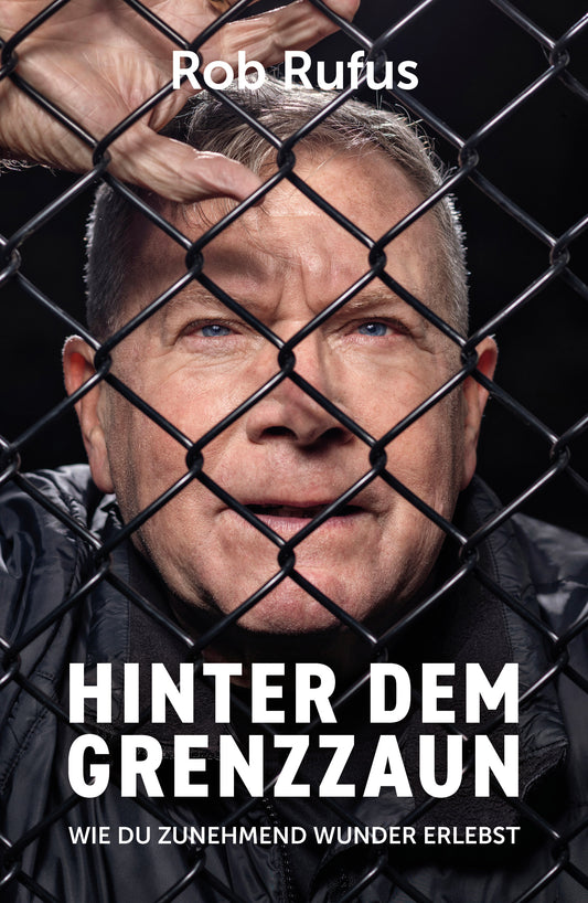 Buch                                               Hinter dem Grenzzaun